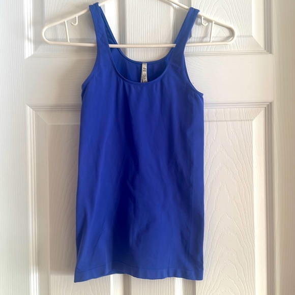 Talula Babaton Stretch Tank - Picture 1 of 2